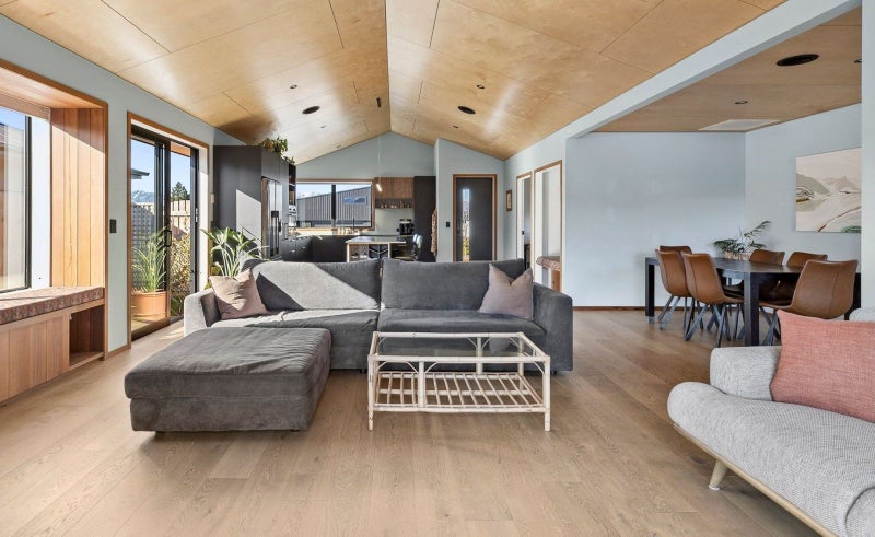 9 Tahi Street, Albert town, Wanaka - Carousel 2