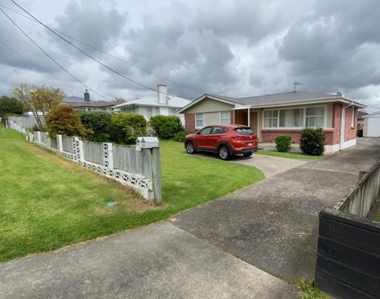 65 Hynds Road, Gate Pa, Tauranga - Carousel 1