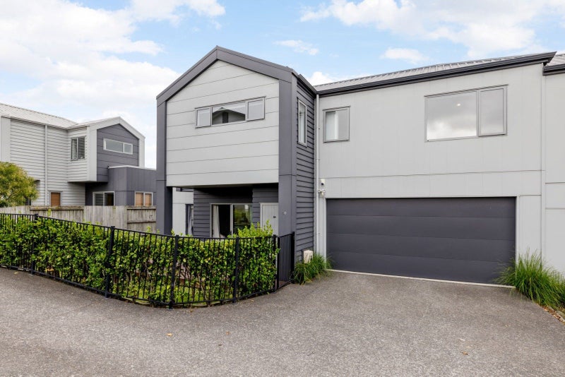 8D Mary Street, Frankton, Hamilton - Carousel 2