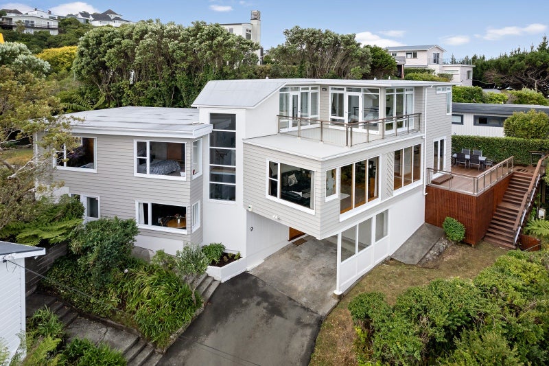 9 Homebush Road, Khandallah, Wellington - Carousel 1