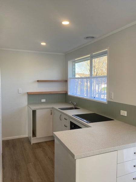 1/24 Broadfell Avenue, Avonhead, Christchurch - Carousel 2