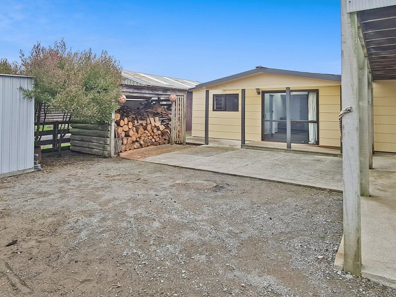 1964 Parewanui Road, Parewanui, Tangimoana - Carousel 21