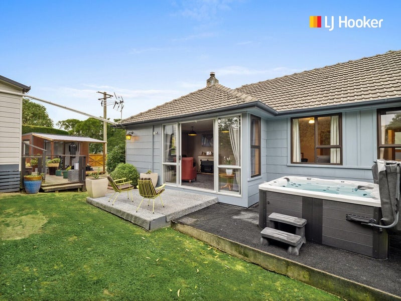 150 Riselaw Road, Calton Hill, Dunedin - Carousel 1