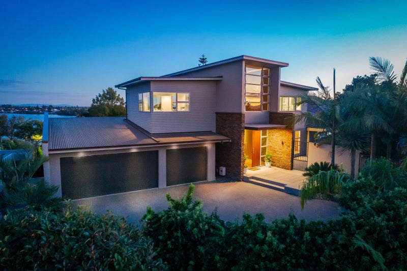 102 Lake Road, Frankton, Hamilton - Carousel 1