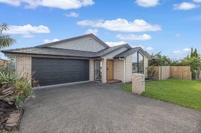 10 Bonny Crescent, Massey, Auckland - Carousel 2