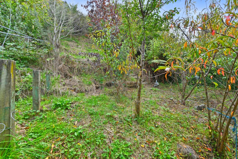 122 George Street, Stokes Valley, Lower Hutt - Carousel 2