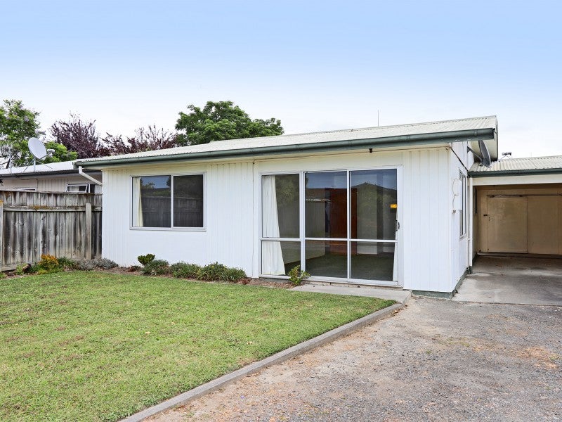 82 Wynyard Crescent, Tamatea, Napier - Carousel 1