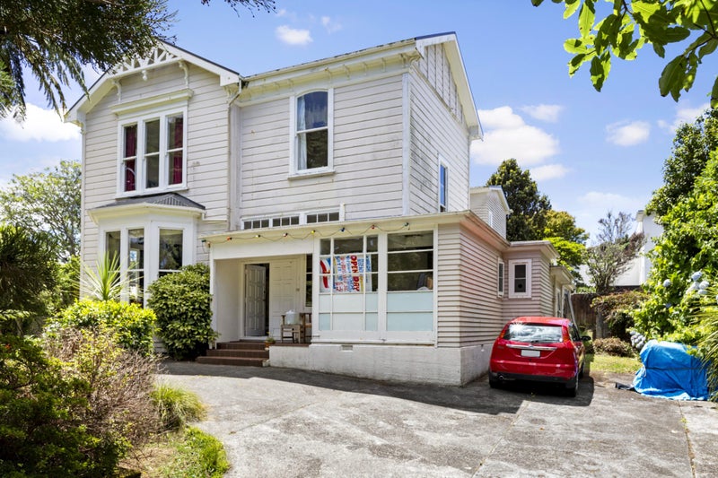 24 Hatton Street, Karori, Wellington - Carousel 2
