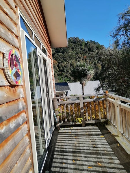 10 Larges Lane, The Brook, Nelson - Carousel 2