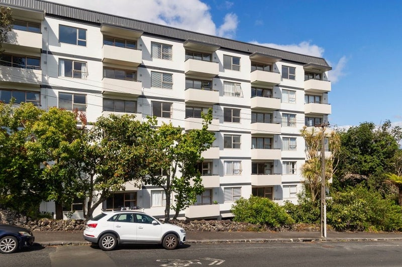 2/44 Esplanade Road, Mount Eden, Auckland - Carousel 19