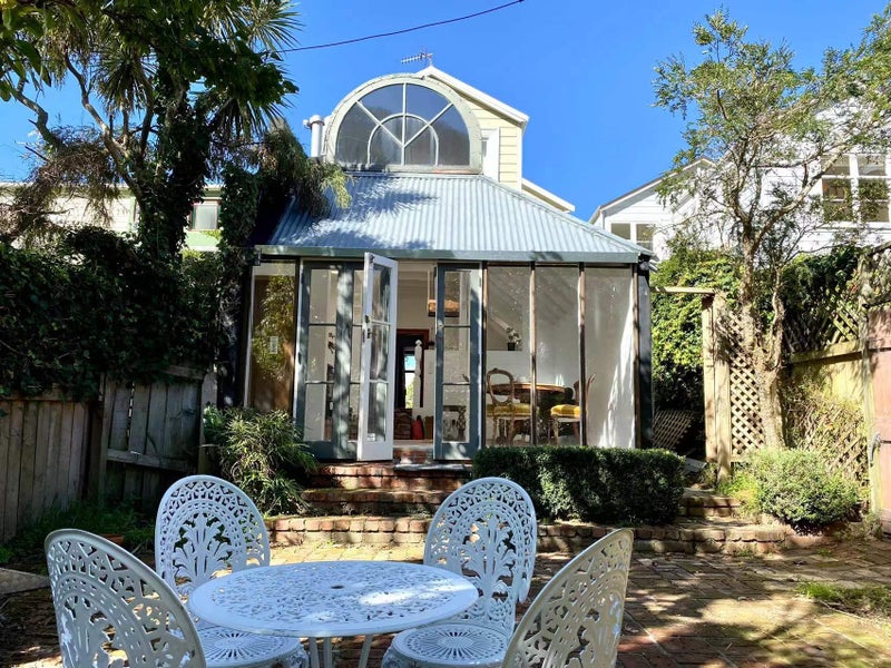 184 Tinakori Road, Thorndon, Wellington - Carousel 1