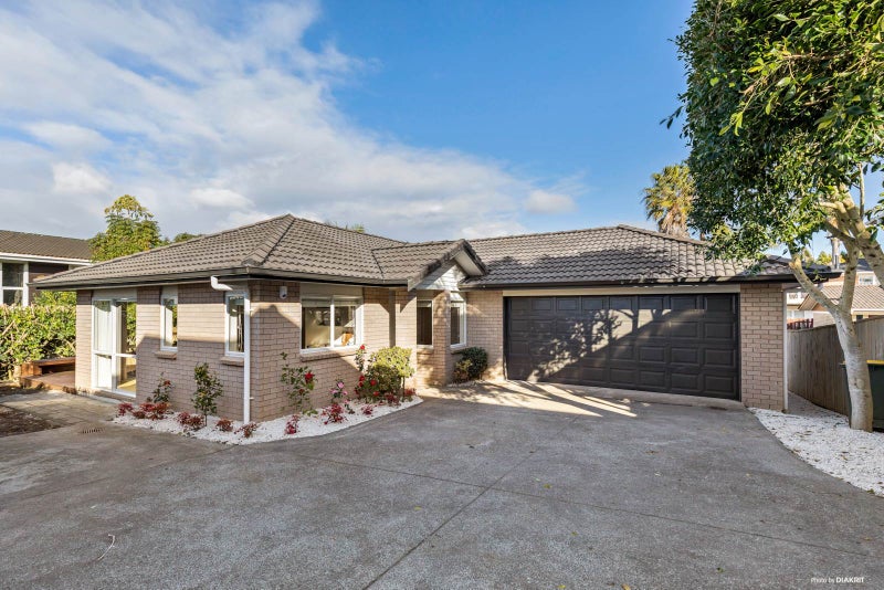 4269A Great North Road, Glendene, Auckland - Carousel 1