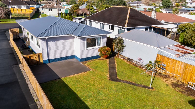 40 Doralto Road, Frankleigh Park, New Plymouth - Carousel 35