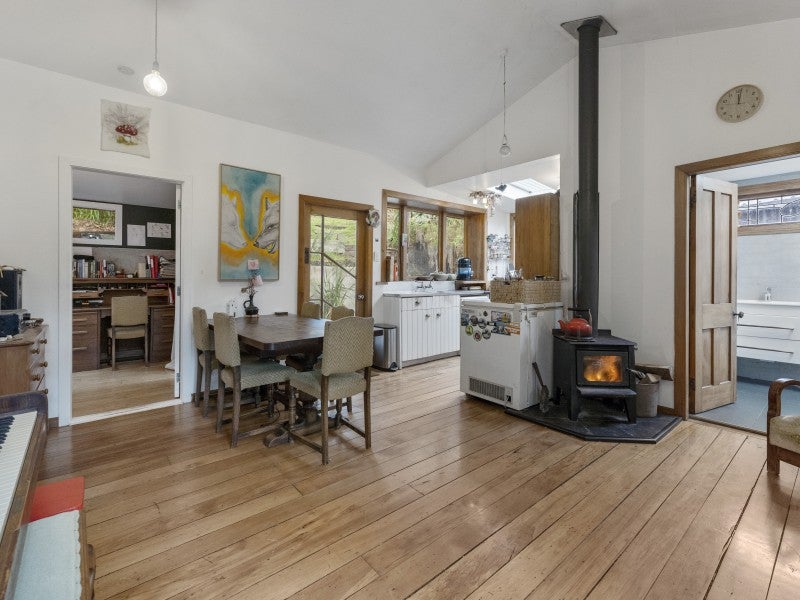 29 Tennis Court Road, Raumati South, Paraparaumu - Carousel 2