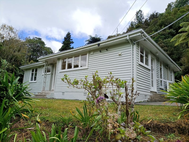 139 Kamahi Street, Stokes Valley, Lower Hutt - Carousel 1
