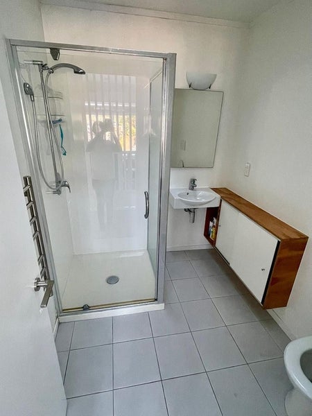 380B Evans Bay Parade, Hataitai, Wellington - Carousel 18