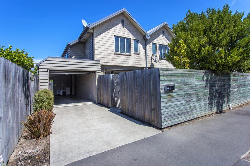 22 Charles Street, Waltham, Christchurch - Carousel 1