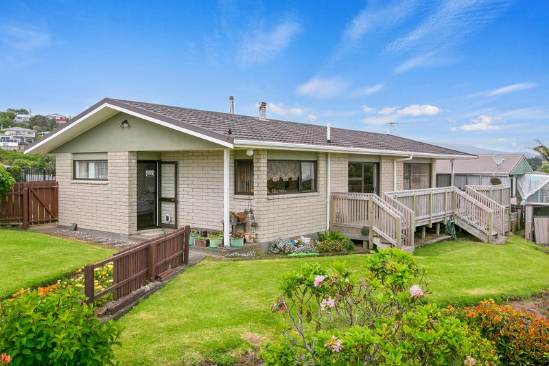 15 Lydford Place, Spotswood, New Plymouth - Carousel 1