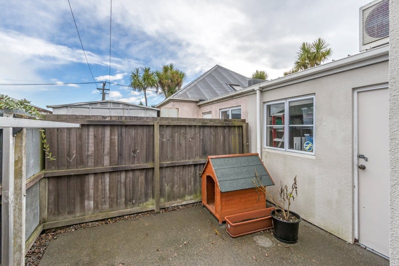 2/4 Morrison Avenue, Northcote, Christchurch - Carousel 12