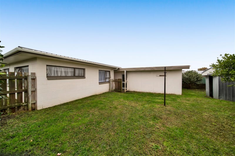 31 Camellia Avenue, Bell Block, New Plymouth - Carousel 13