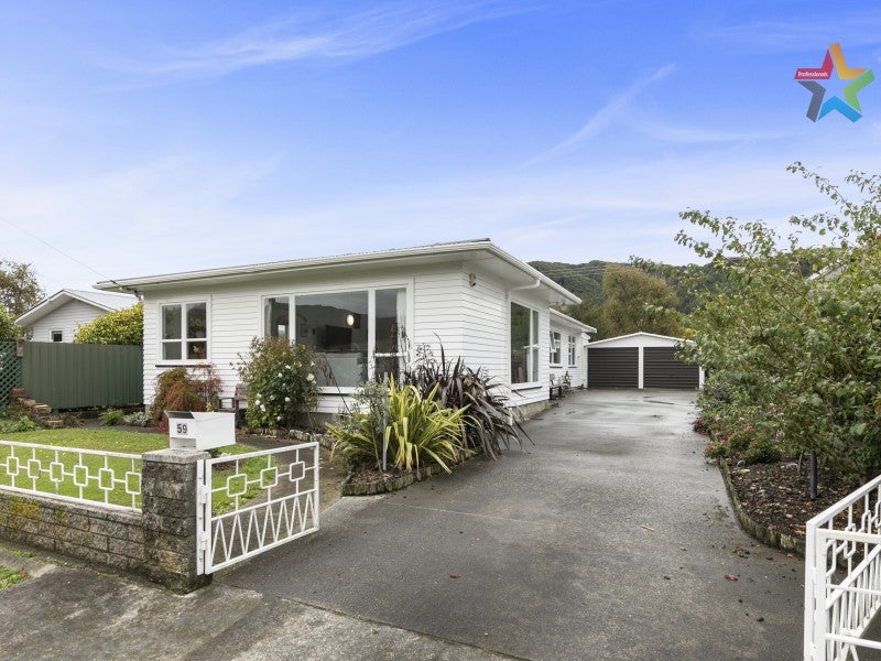 59 Karamu Crescent, Wainuiomata, Lower Hutt - Carousel 1