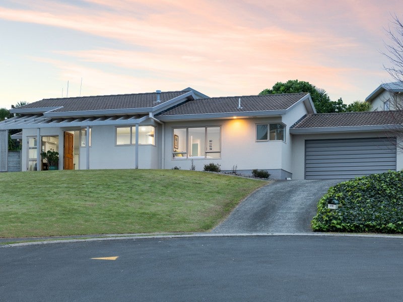 28 Bell Common Close, Bethlehem, Tauranga - Carousel 1