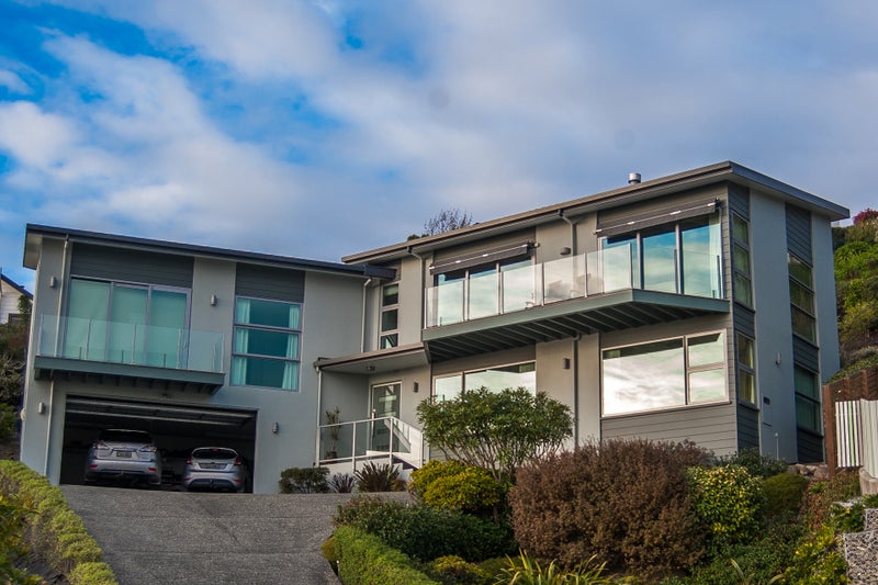 28 Commodore Place, Britannia Heights, Nelson - Carousel 1