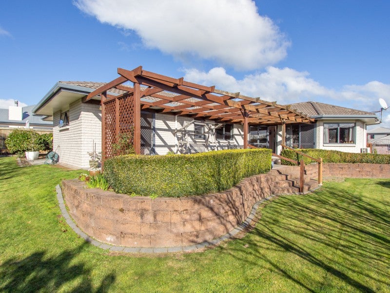 16 Stanley Drive, Lynmore, Rotorua - Carousel 1