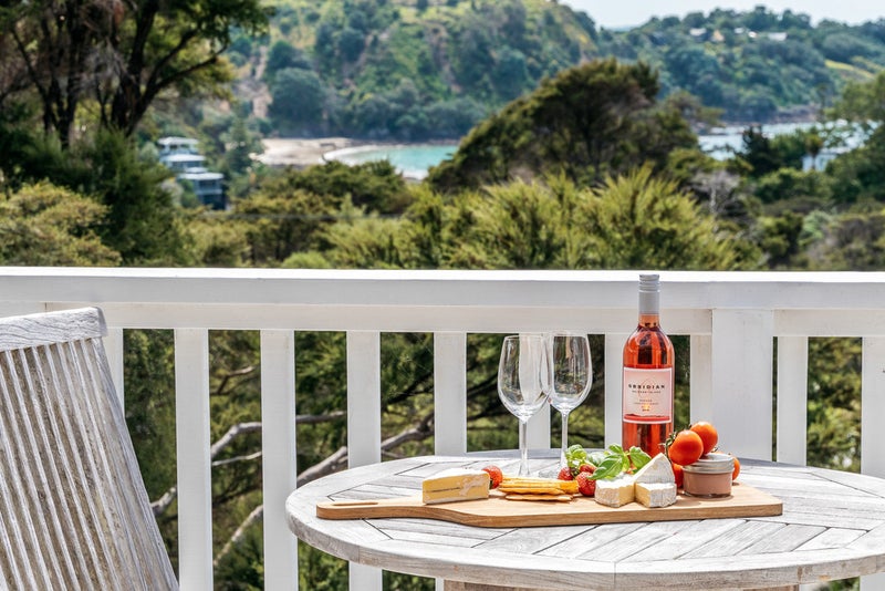 28 Hill Road, Palm Beach, Waiheke Island - Carousel 2