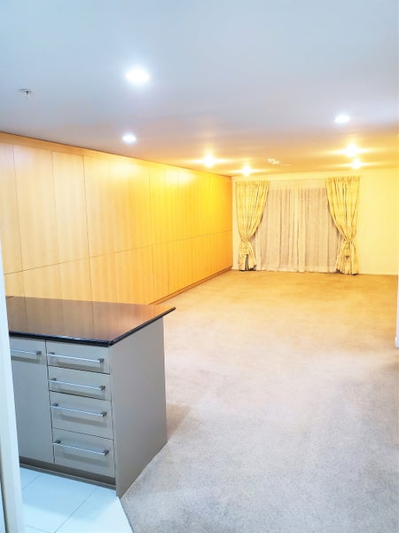 212/26 Remuera Road, Newmarket, Auckland - Carousel 1
