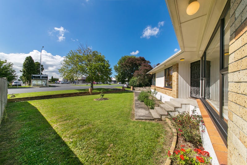 150 Lincoln Road, Henderson, Auckland - Carousel 2