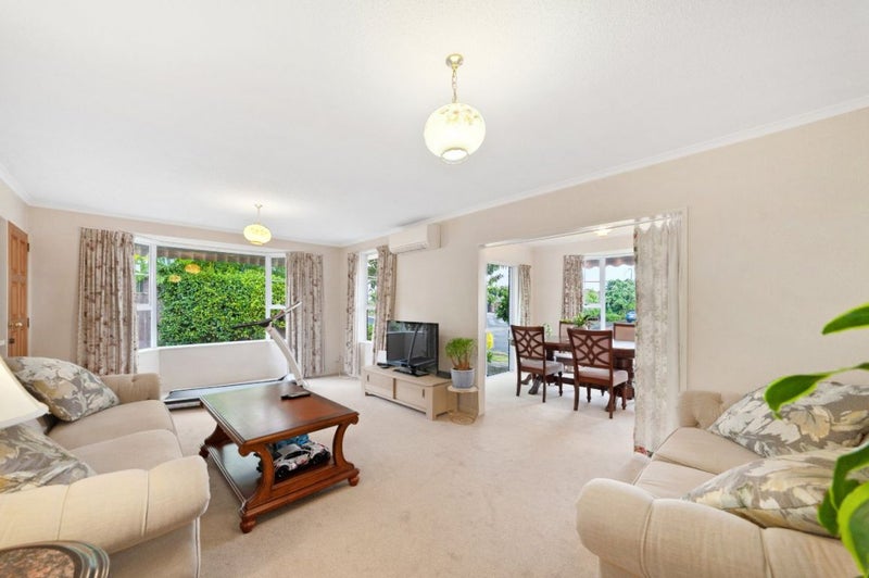 5 Algie Place, Avonhead, Christchurch - Carousel 2