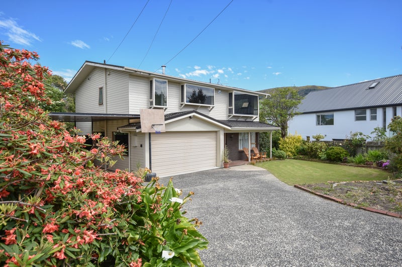 195 Balmacewen Road, Wakari, Dunedin - Carousel 1
