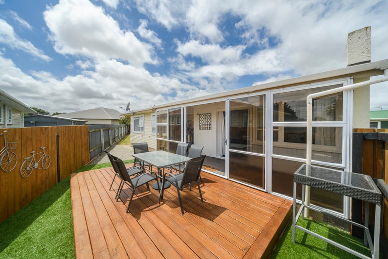 37 Karamea Crescent, Kelvin Grove, Palmerston North - Carousel 2