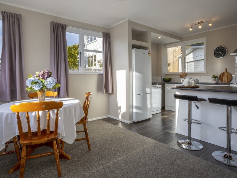 74 Rangituhi Crescent, Takapuwahia, Porirua - Carousel 2