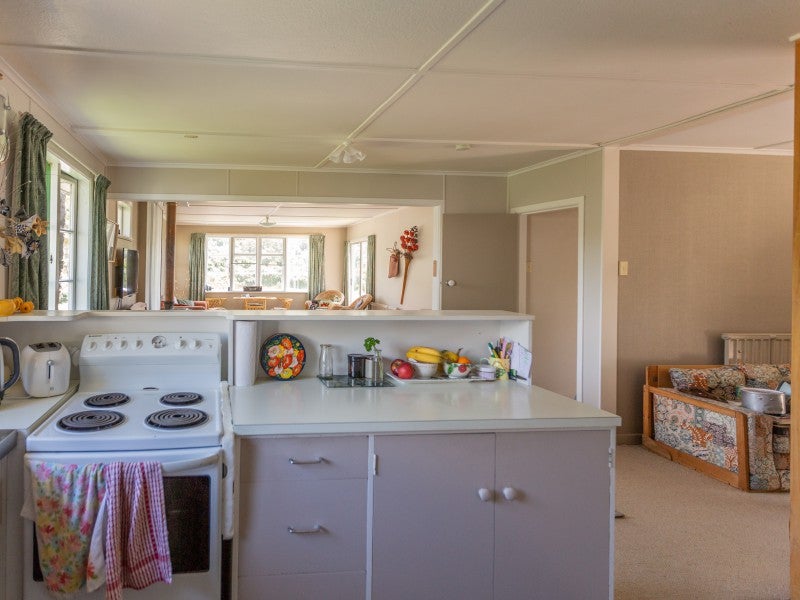 19 Poriwira Drive, Turangi - Carousel 2