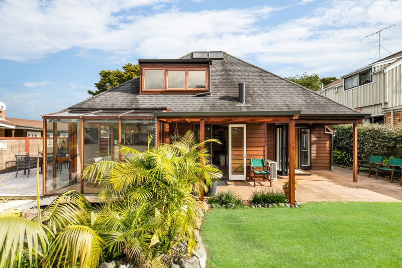 2/15 Stanaway Street, Hillcrest, Auckland - Carousel 2