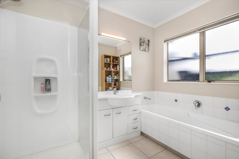 72 Magic Way, Randwick Park, Auckland - Carousel 14