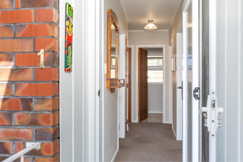 1/23 Carmen Avenue, Balmoral, Auckland - Carousel 2