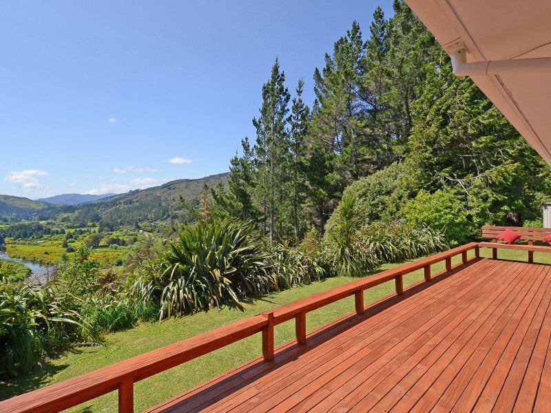 21 Crest Road, Akatarawa, Upper Hutt - Carousel 1