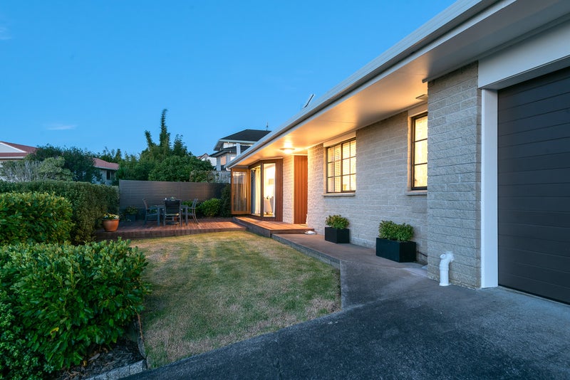 12 Aries Place, Shelly Park, Auckland - Carousel 2