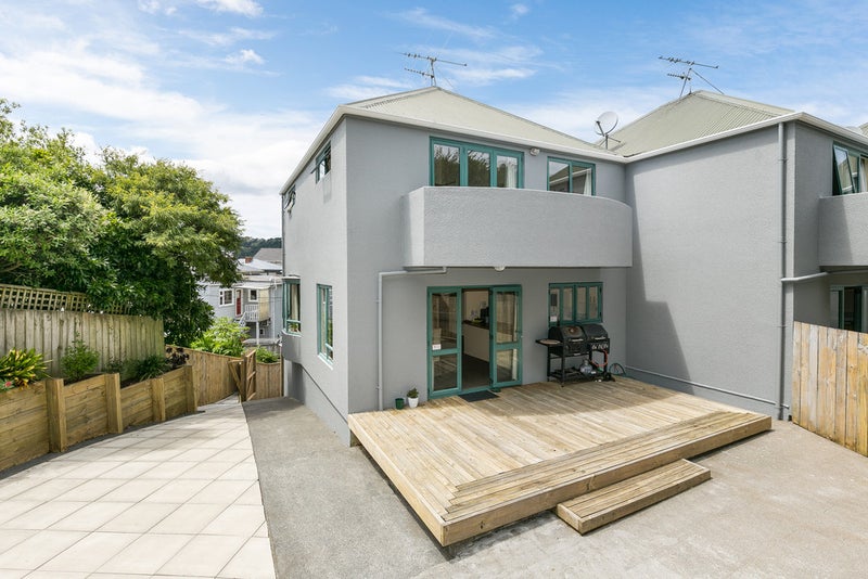 1 Oak Grove, Mount Cook, Wellington - Carousel 1