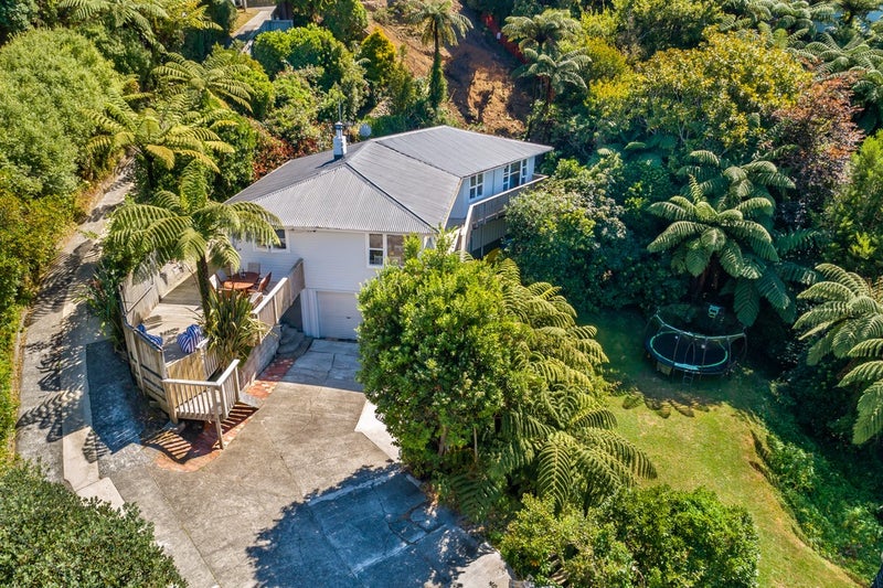 58 Maungaraki Road, Korokoro, Lower Hutt - Carousel 1