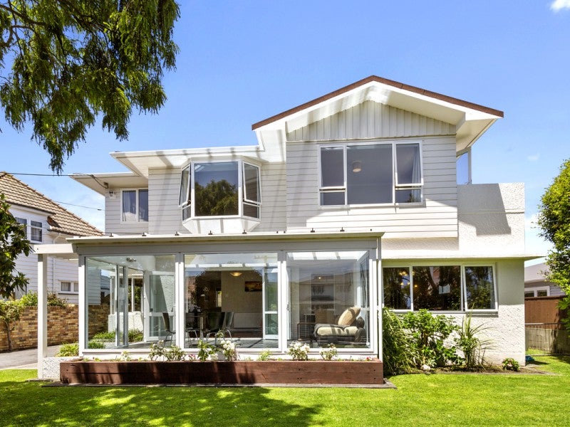 17 Hathaway Avenue, Boulcott, Lower Hutt - Carousel 1