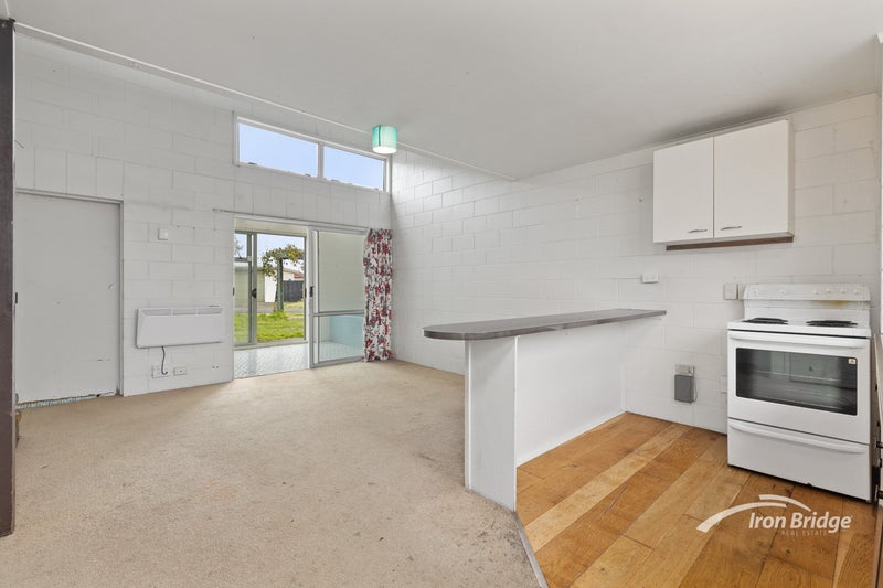 29I Springs Road, Parakai, Helensville - Carousel 2