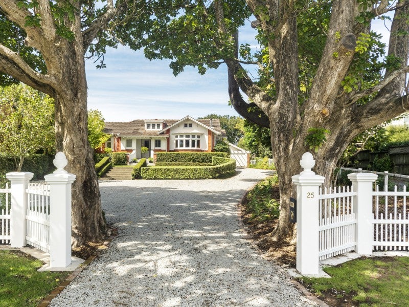 25 Haronga Road, Inner Kaiti, Gisborne - Carousel 1