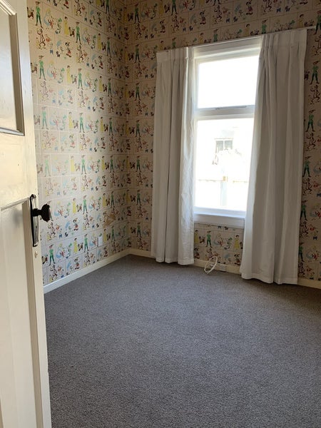 805 Queen Street West, Saint Leonards, Hastings - Carousel 1