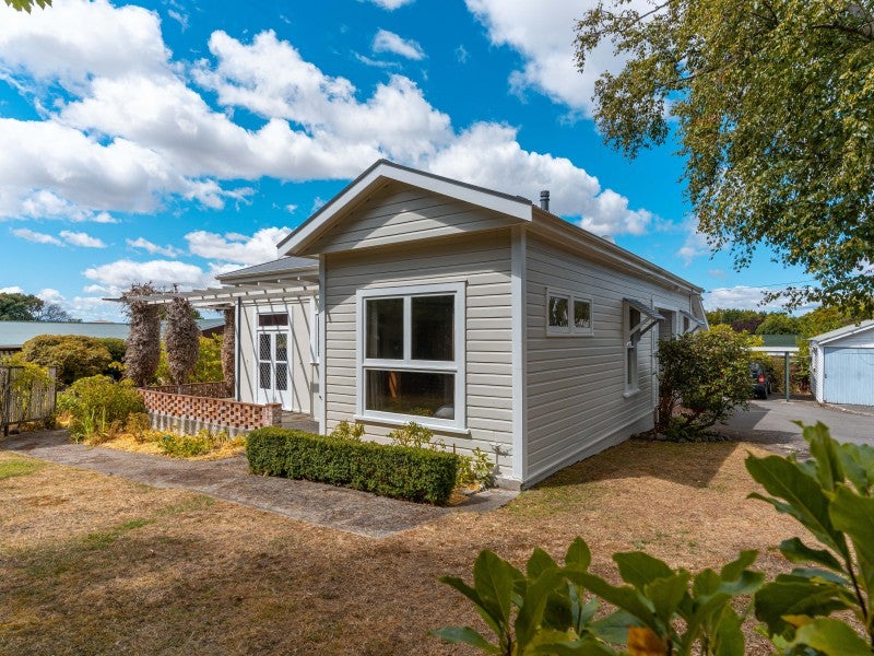 20 Queen Alexandra Street, Lansdowne, Masterton - Carousel 1