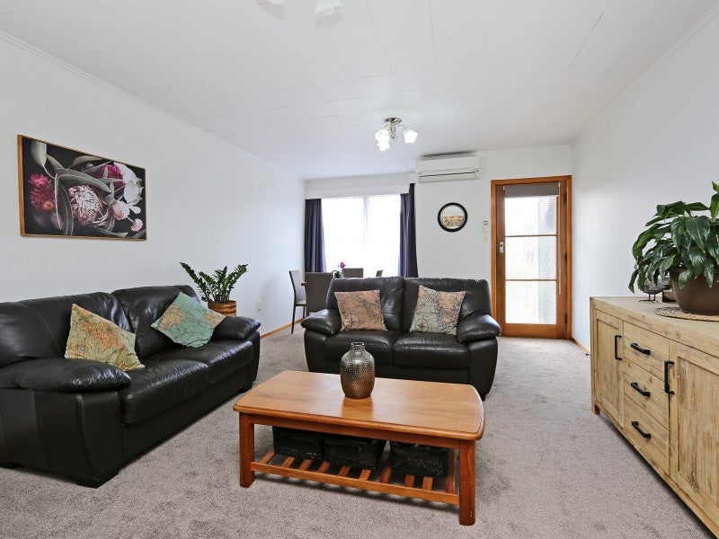 2/408 Avenue Rd W, Saint Leonards, Hastings - Carousel 2