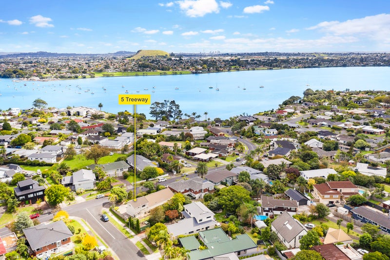 5 Treeway, Sunnyhills, Auckland - Carousel 25